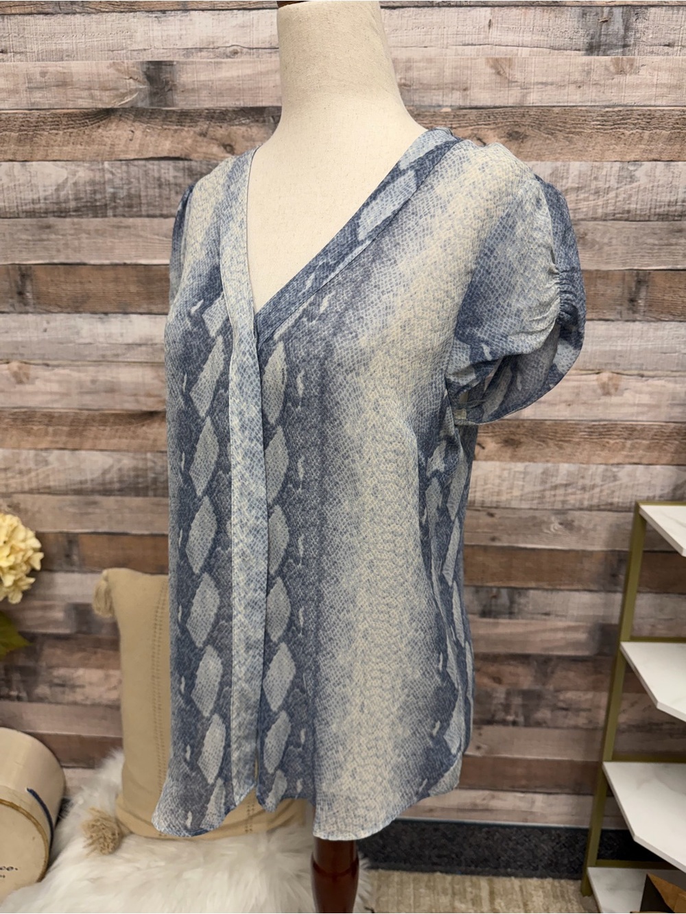 Bebe Blue Snake-Print Ruffle Top Blouse - Picture 5 of 7